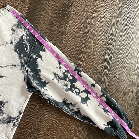 ✅SOLD✅Zara acid wash crew neck sweatshirt size small - Picture 9 of 9